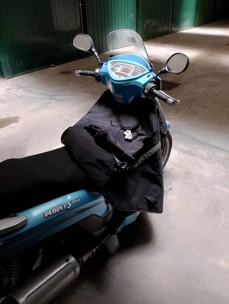 Kymco People 200 S (2005 - 06) (5)