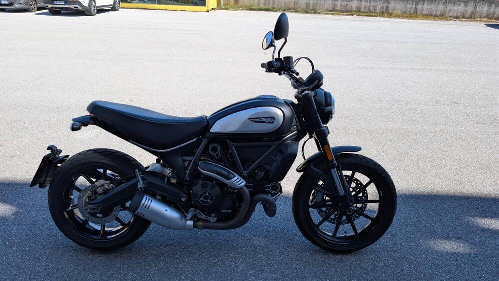Ducati Scrambler 800 Icon Dark (2021 - 22)