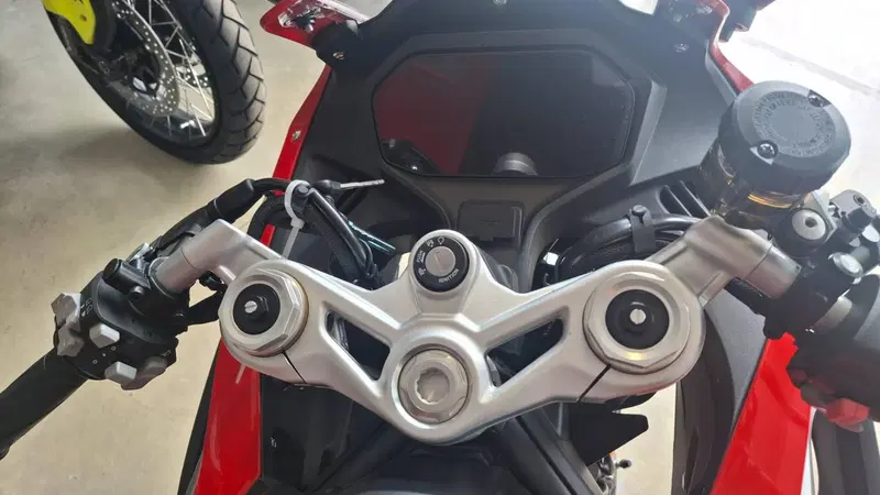 QJ Motor SRK 600 RS (2025 - 26) (6)