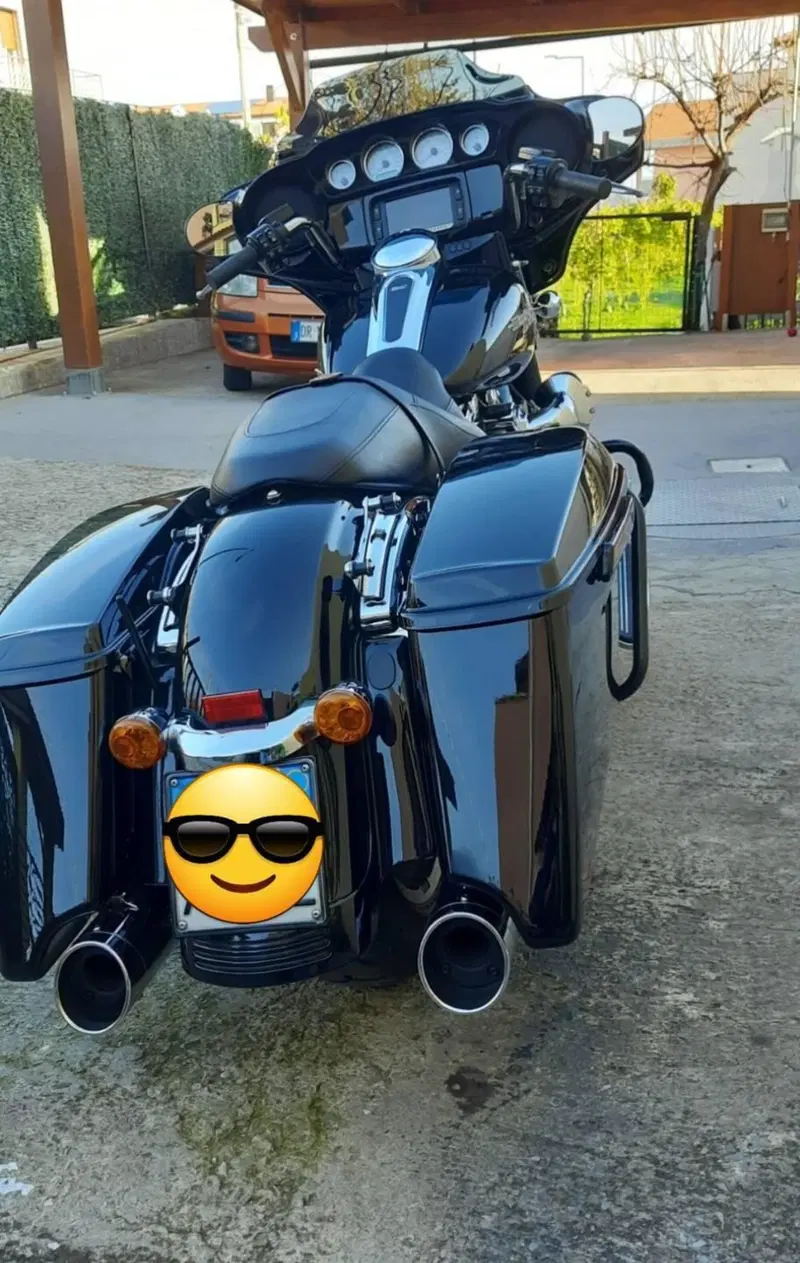 Harley-Davidson 1690 Street Glide Special (2014 - 16) - FLHX (8)