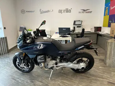Moto Guzzi V100 Mandello (2025 - 26) nuova