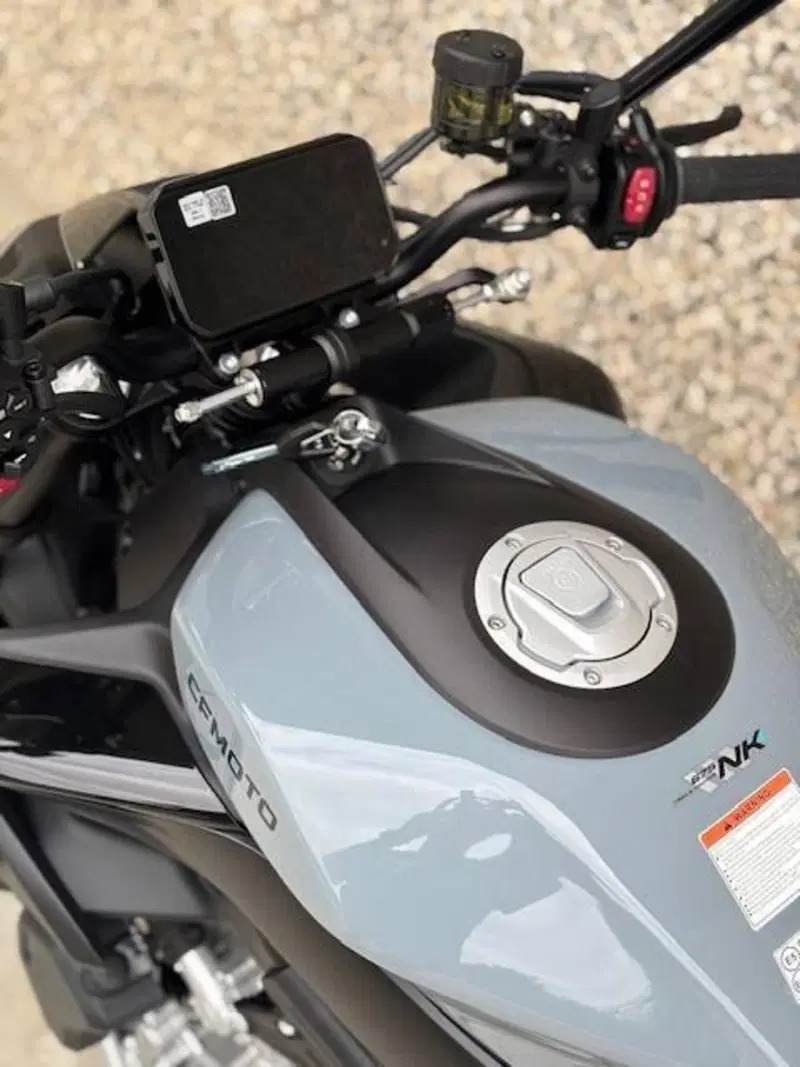 CFMOTO 675NK (2025 - 26) (7)