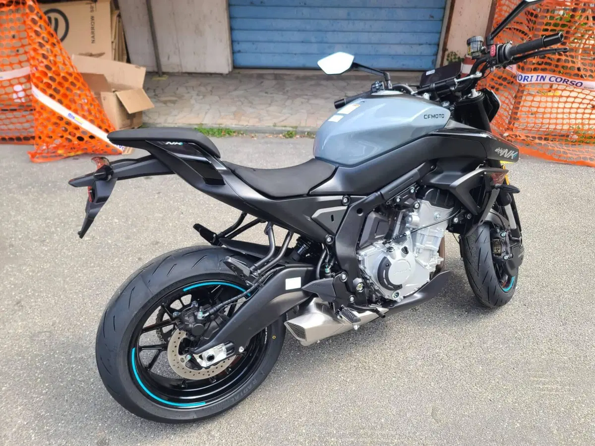 CFMOTO 675SR-R (2025 - 26) (5)