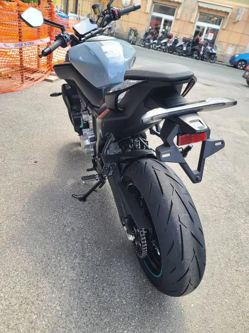 CFMOTO 675SR-R (2025 - 26) (6)