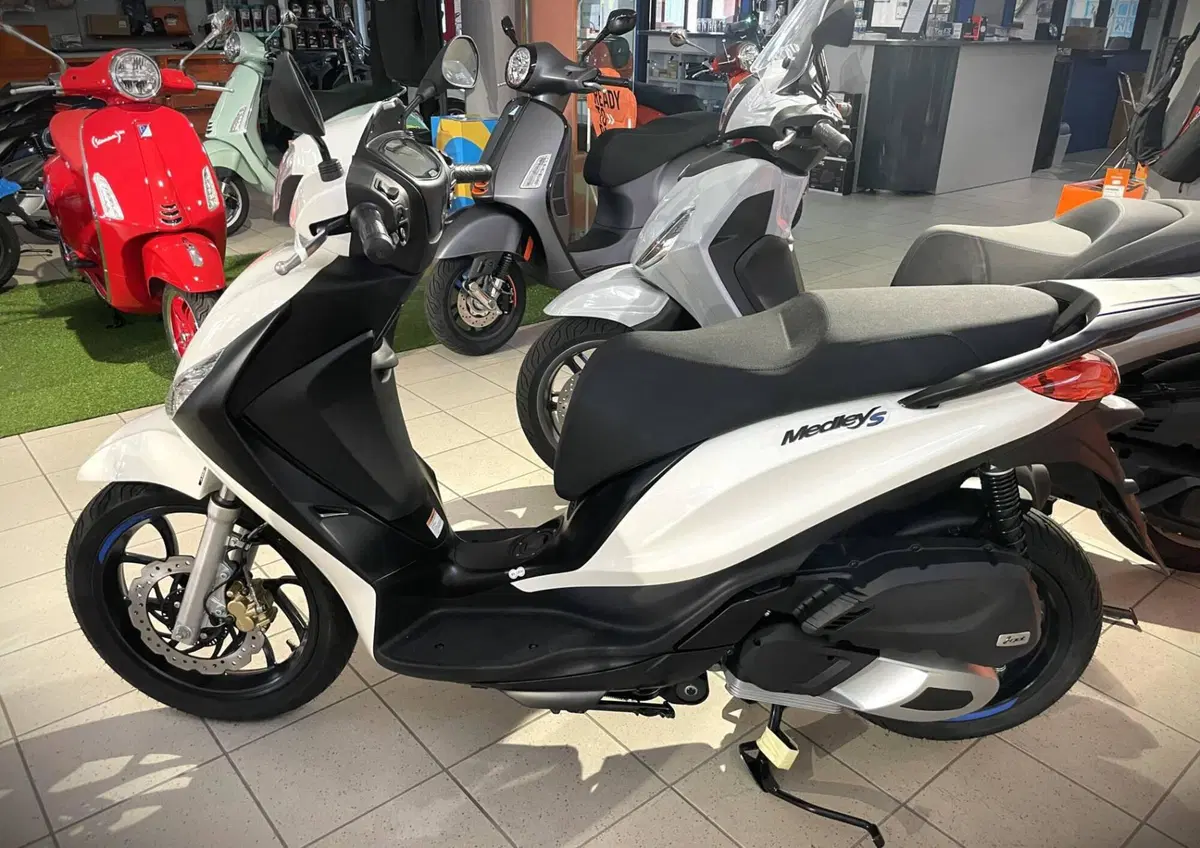 Piaggio Medley 125 S (2025 - 26) (2)