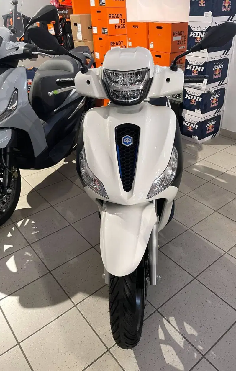 Piaggio Medley 125 S (2025 - 26) (3)