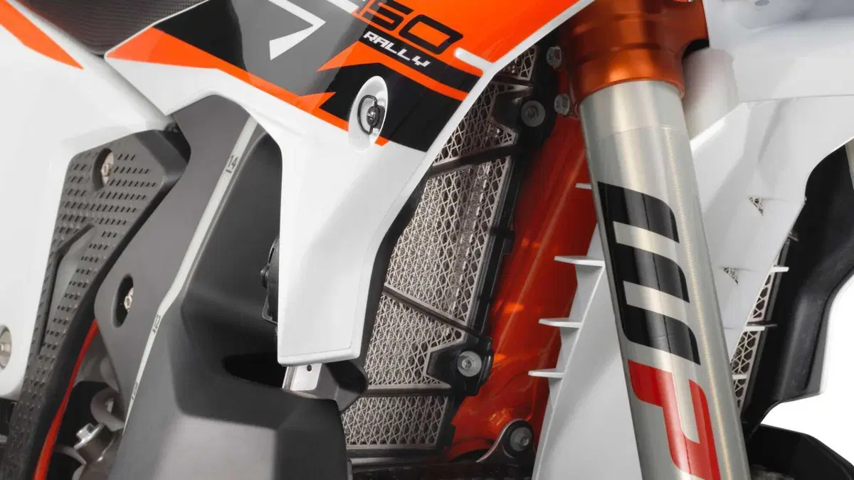 KTM 450 Rally 450 Rally Replica (2026) (6)