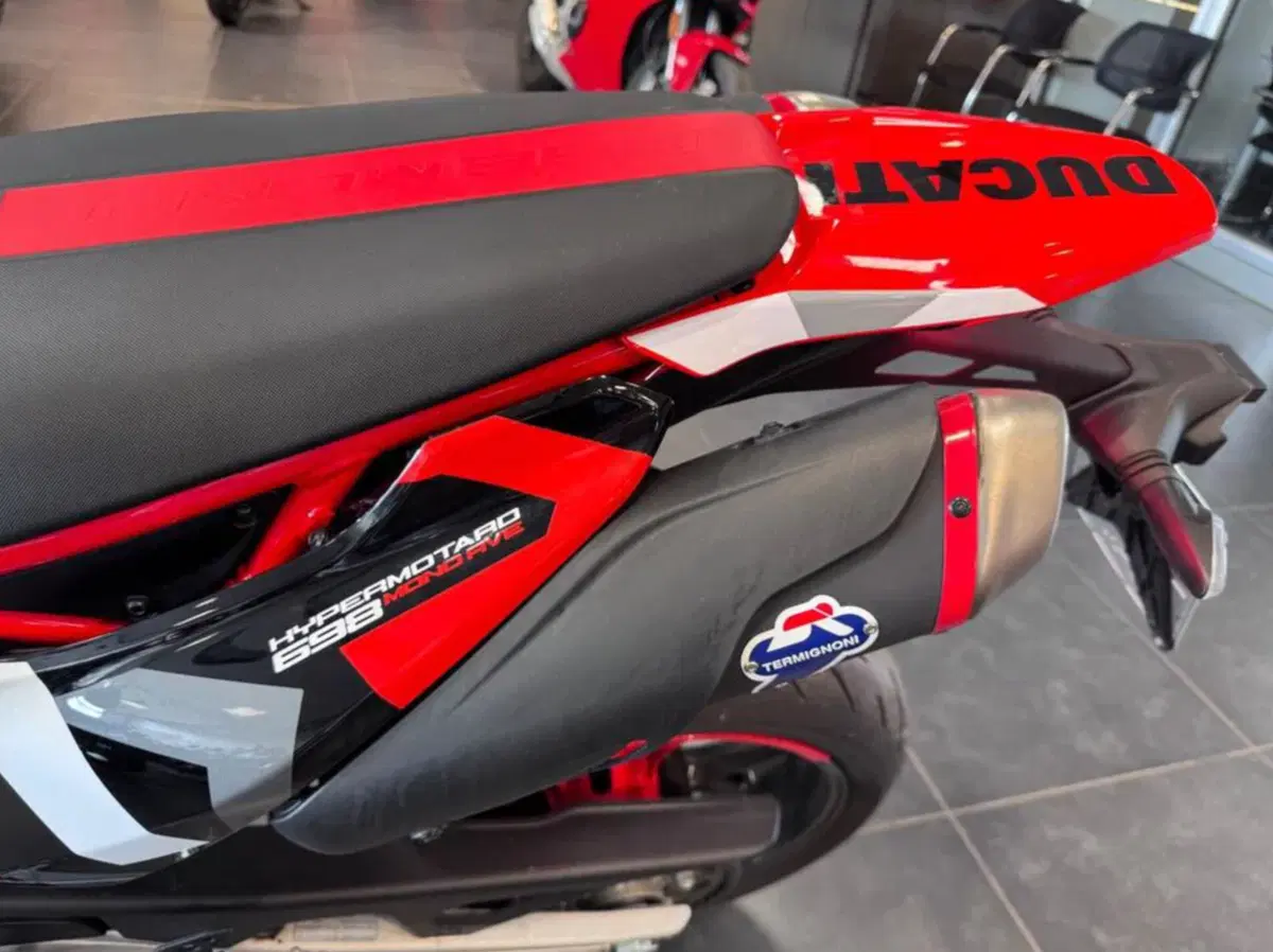 Ducati Hypermotard 698 Mono RVE: l'usato del giorno di Moto.it [GALLERY] (6)