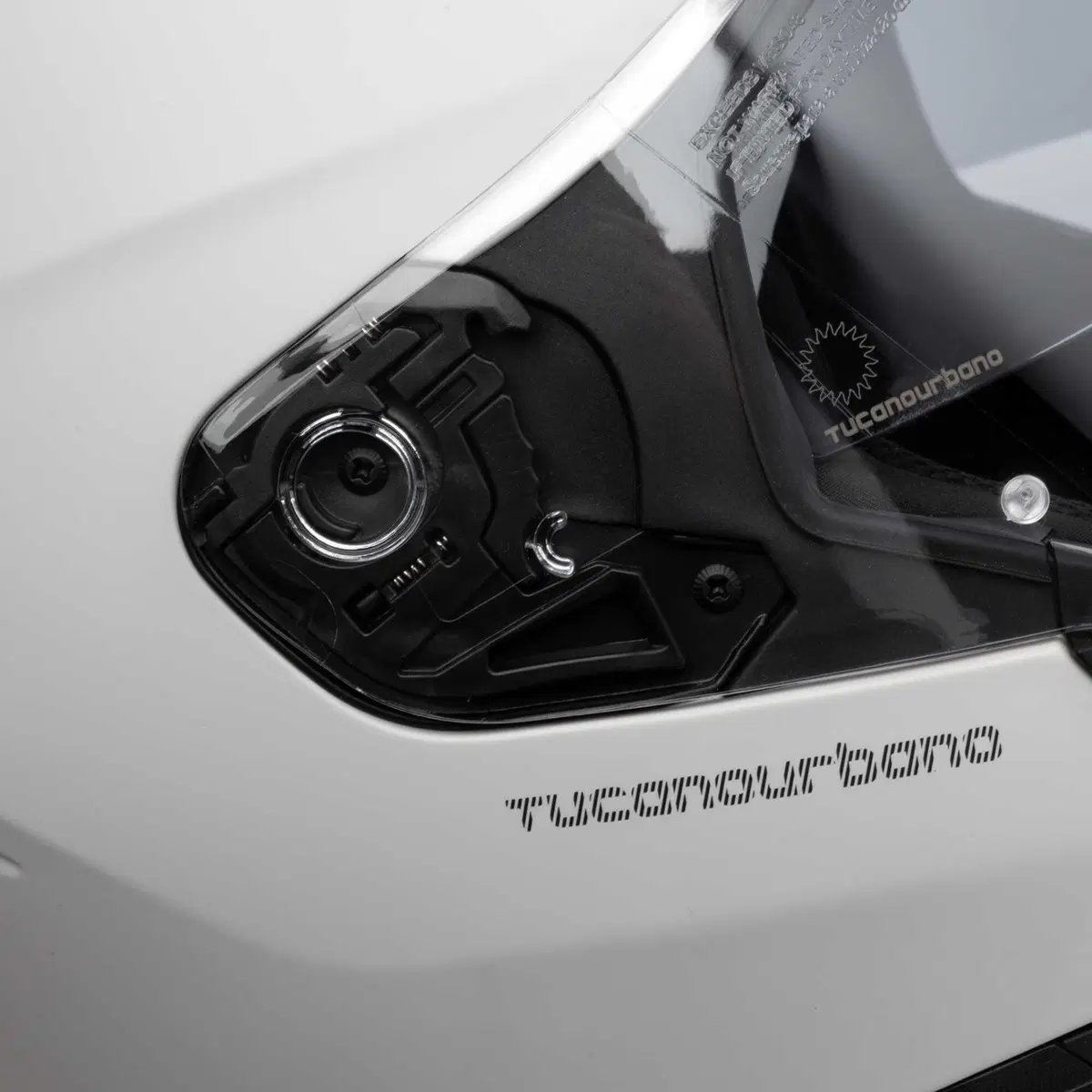 Hyperlink: il primo casco integrale (ma con mentoniera removibile) firmato Tucano Urbano (29)