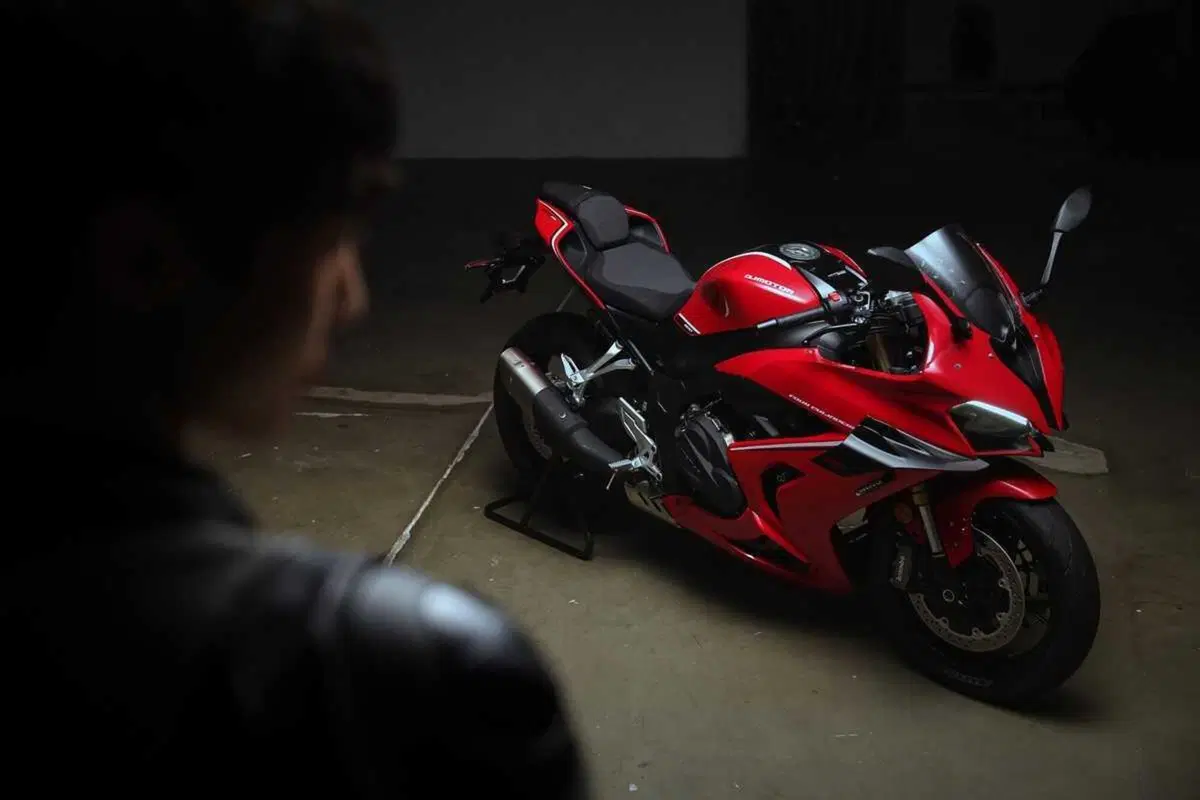 SRK800RR: la sportiva di QJ Motor si rinnova (3)