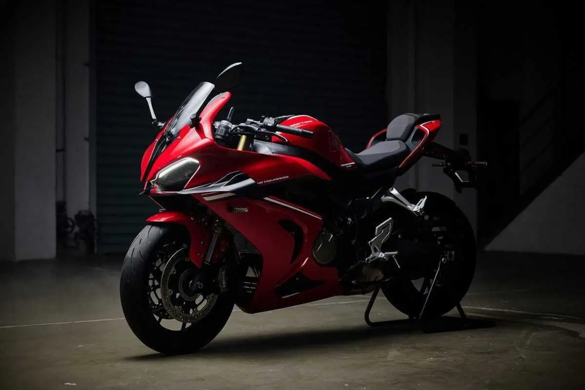 SRK800RR: la sportiva di QJ Motor si rinnova (4)