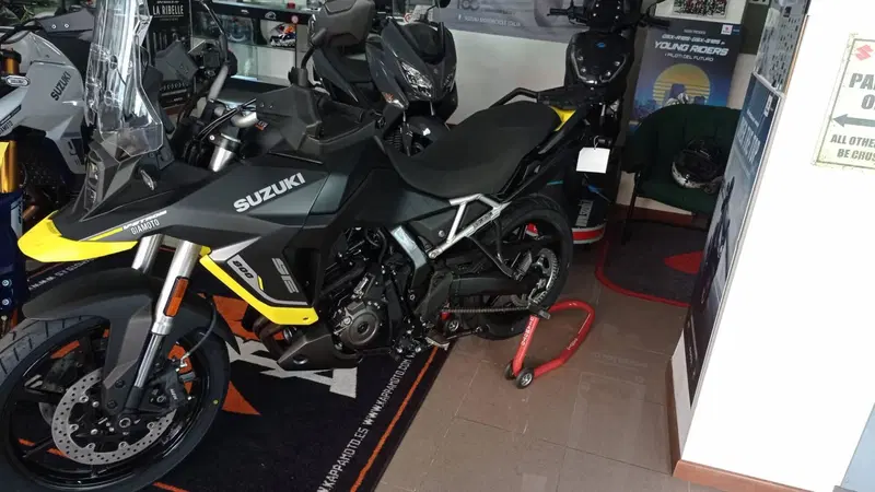 Suzuki V-Strom 800SE (2025 - 26) (3)