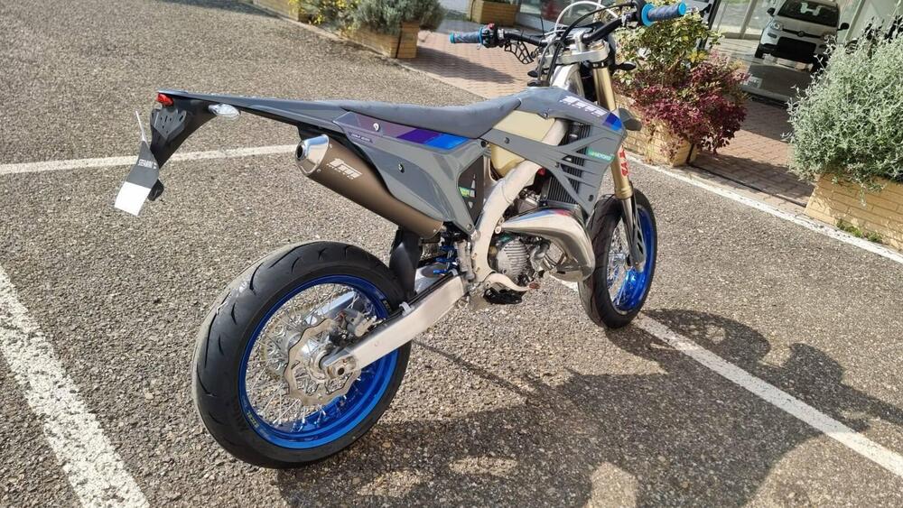 Tm Moto SMR 125 ES Fi 2T (2025) (4)