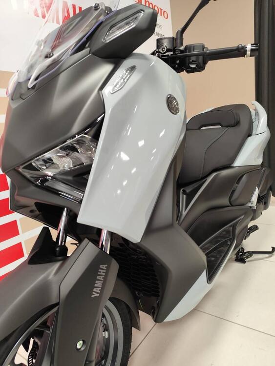 Yamaha X-Max 300 Tech Max (2025) (3)