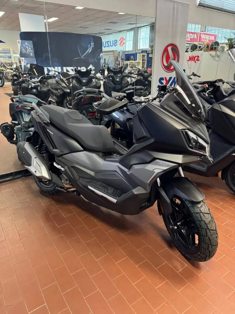 Sym ADX 300 (2024 - 26)
