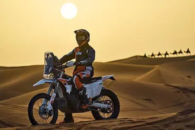 KTM 450 RALLY REPLICA 2026: la vera moto ufficiale per gli appassionati