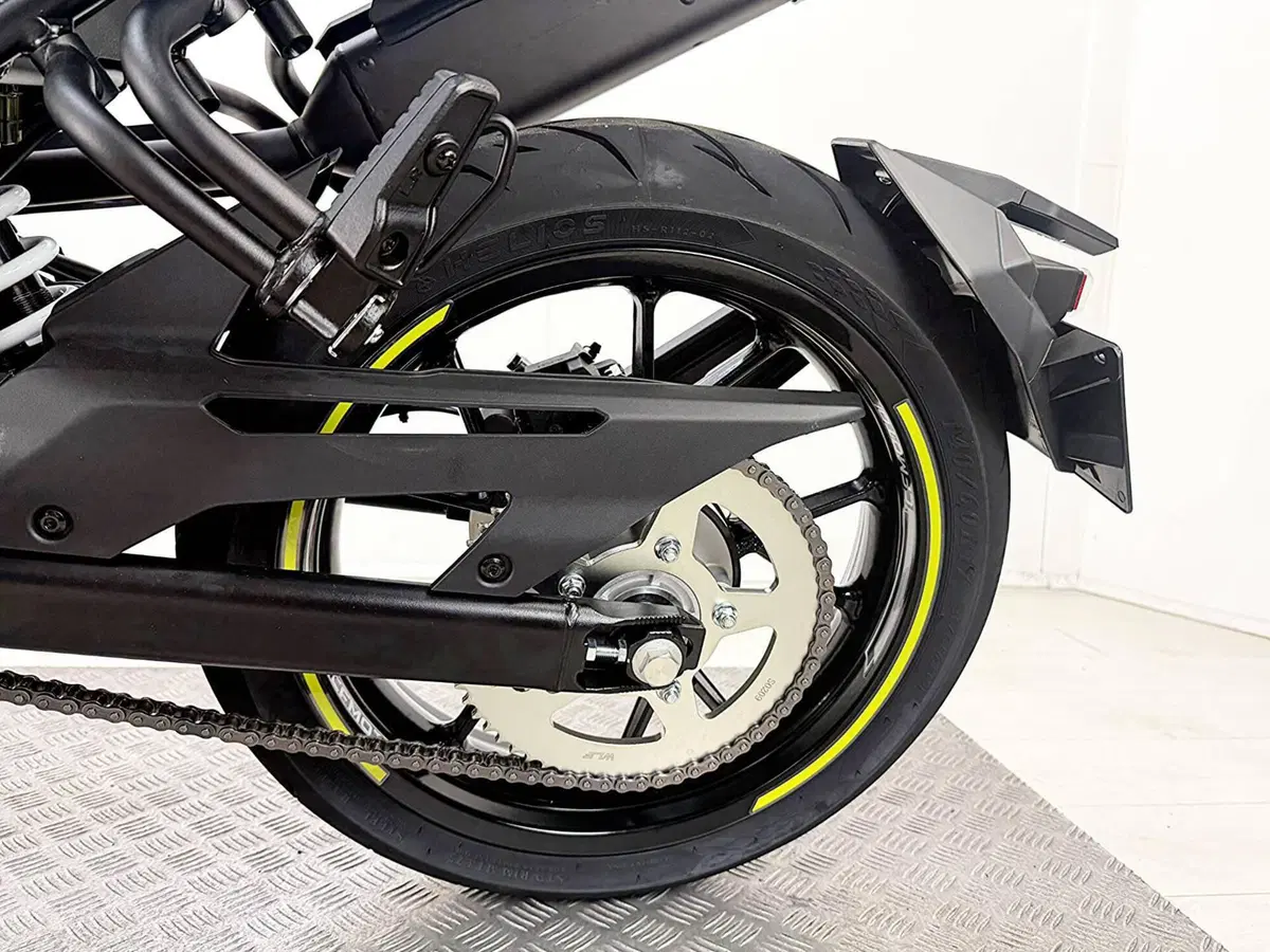 CFMOTO 125NK (2025 - 26) (18)