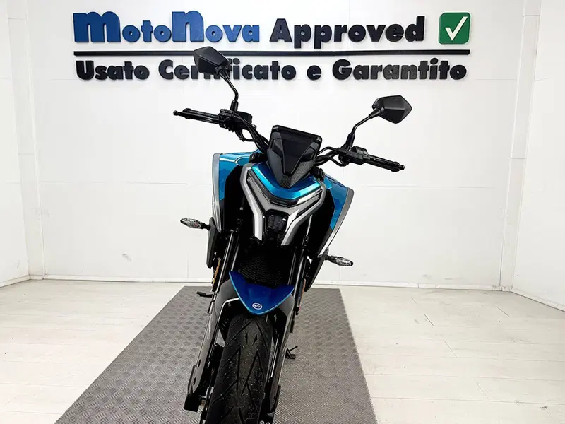 CFMOTO 125NK (2025 - 26) (4)