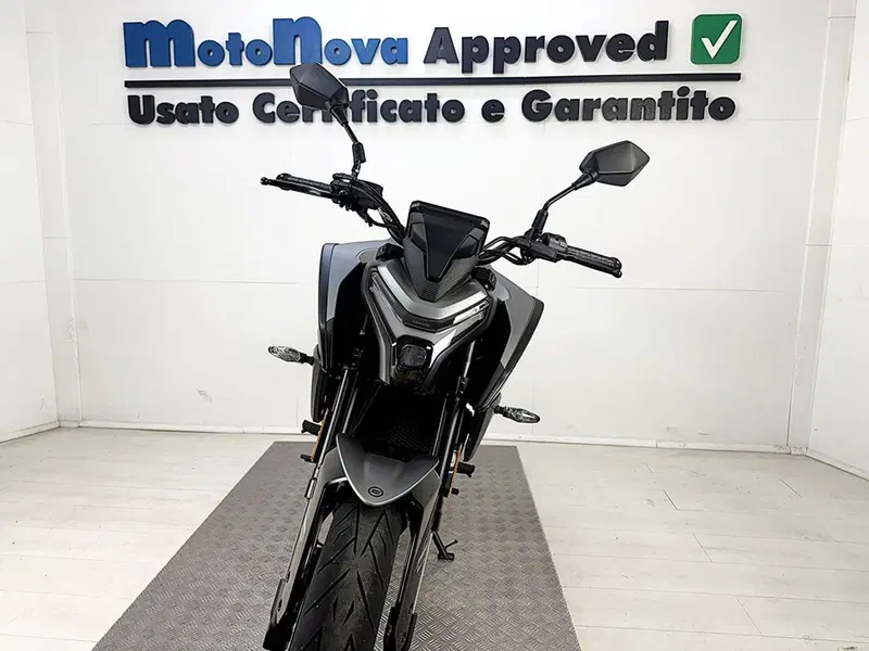CFMOTO 125NK (2025 - 26) (4)