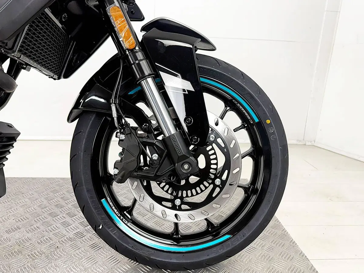 CFMOTO 125NK (2025 - 26) (12)