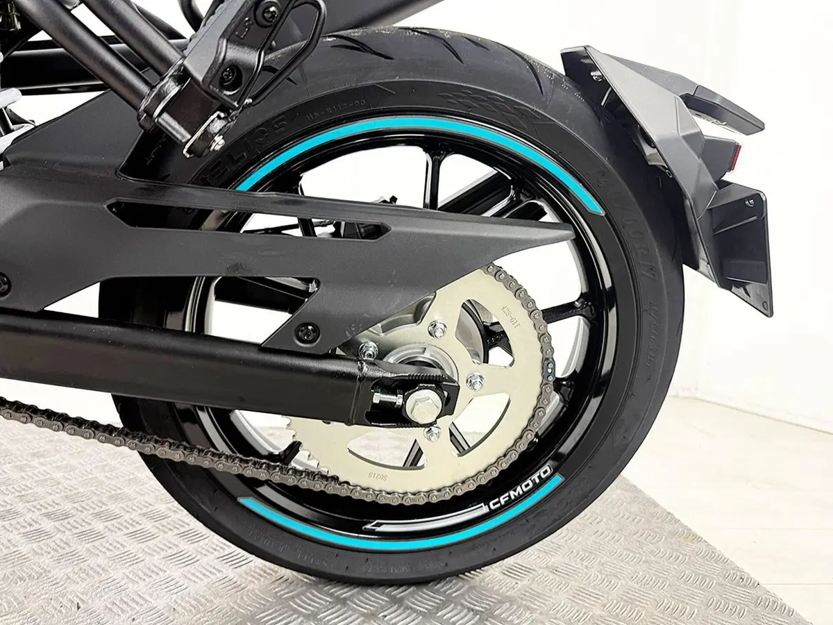 CFMOTO 125NK (2025 - 26) (17)