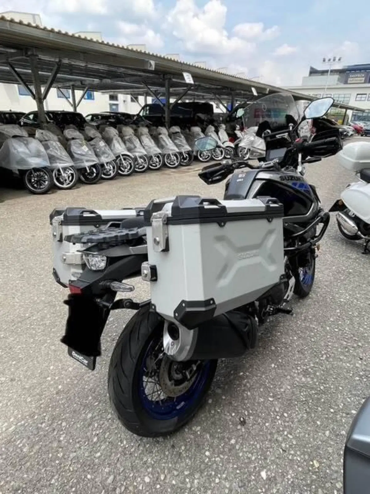 Suzuki V-Strom 1050XT Pro (2020 - 23) (6)