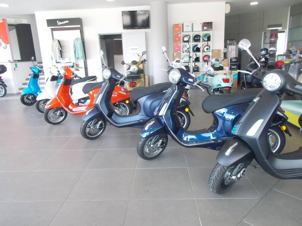 Vespa Primavera 125 (2024 - 25) (2)