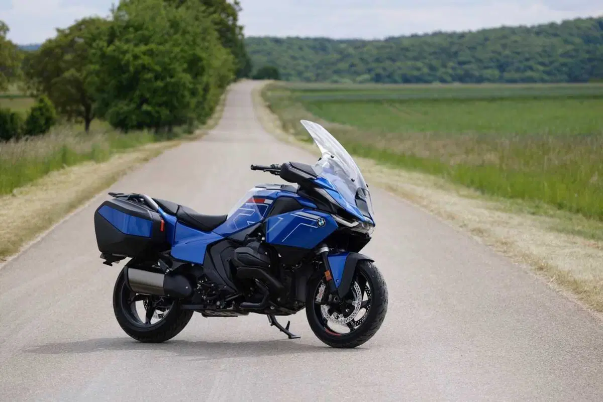 BMW R 1300 RT - il TEST! è davvero più sportiva o è ancora la gt di riferimento? [VIDEO] (3)