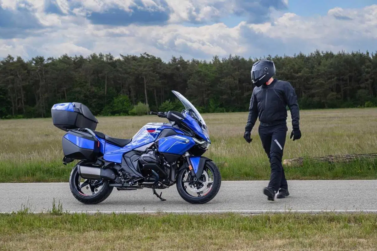 BMW R 1300 RT - il TEST! è davvero più sportiva o è ancora la gt di riferimento? [VIDEO] (22)