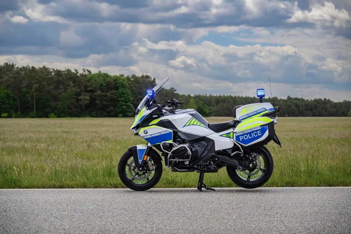 BMW R 1300 RT - il TEST! è davvero più sportiva o è ancora la gt di riferimento? [VIDEO] (26)