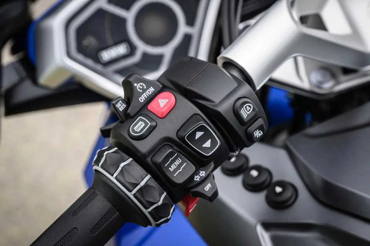 BMW R 1300 RT - il TEST! è davvero più sportiva o è ancora la gt di riferimento? [VIDEO] (30)