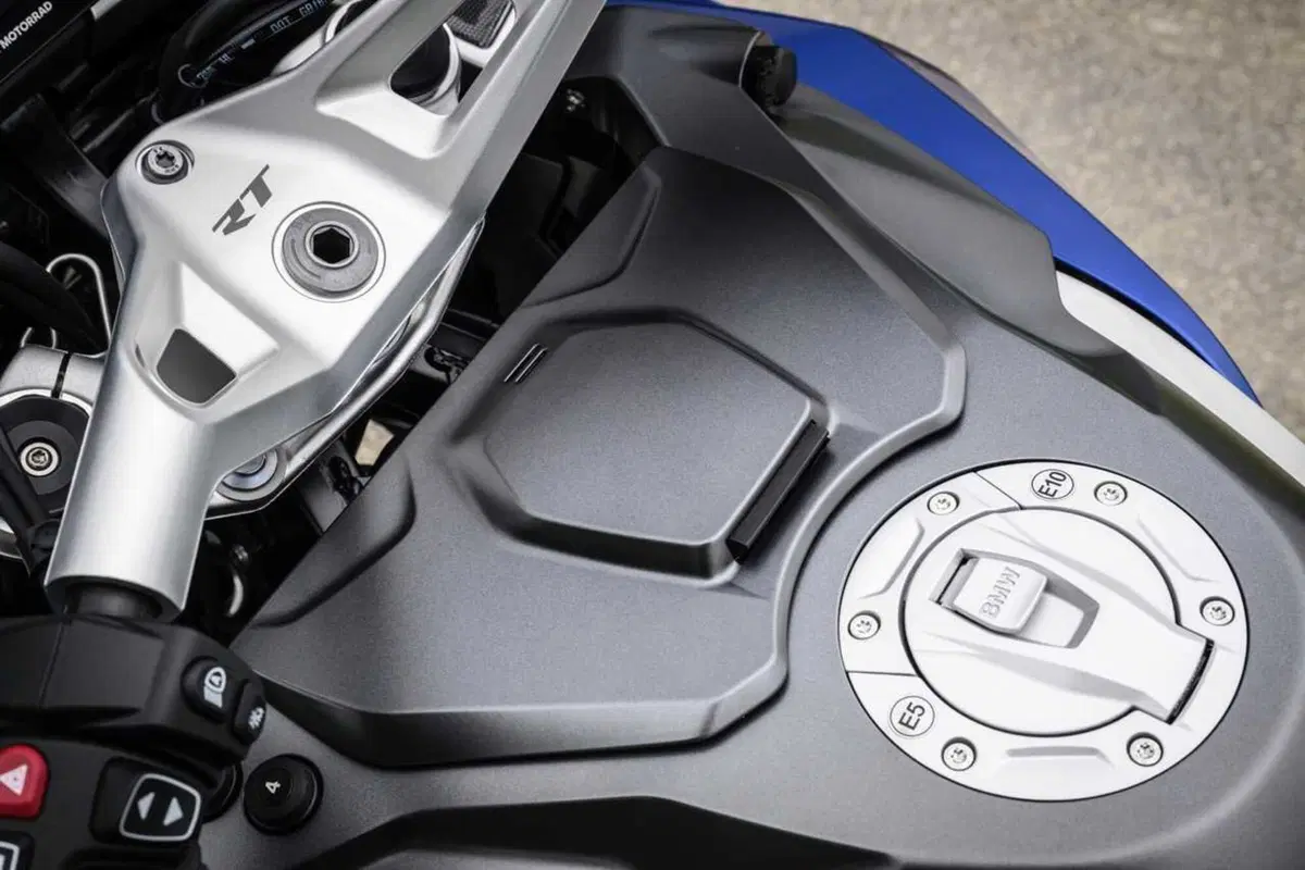BMW R 1300 RT - il TEST! è davvero più sportiva o è ancora la gt di riferimento? [VIDEO] (34)