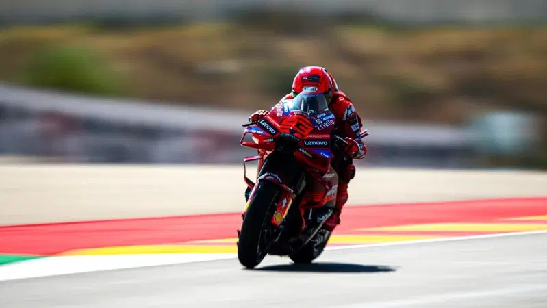 MotoGP 2025. GP di Spagna ad Aragon. Pre-qualifiche: Marc Marquez domina, poi Alex Marquez. Pecco Bagnaia nei 10 [RISULTATI]