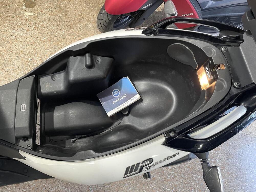 Piaggio MP3 300 Sport ABS Hpe (2021 - 24) (5)