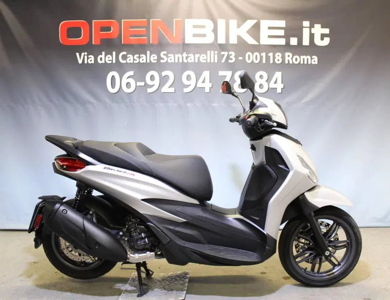 Piaggio Beverly 300 Hpe (2021)