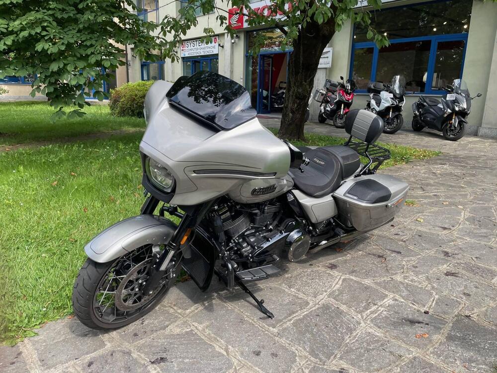 Harley-Davidson CVO Street Glide (2023) (2)