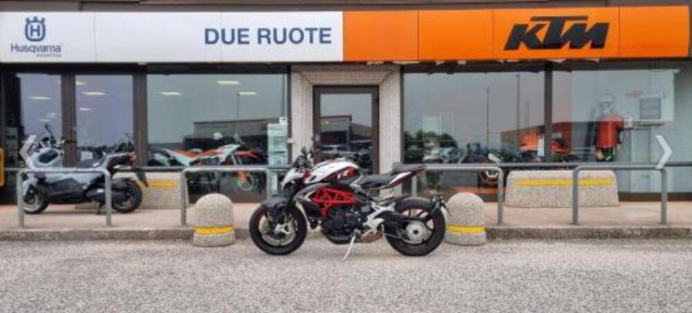 MV Agusta Brutale 800 RR (2017 - 20) (4)