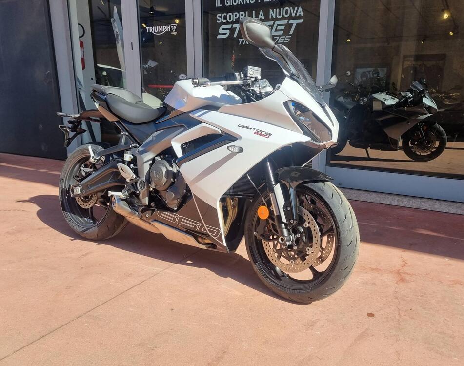 Triumph Daytona 660 (2024 - 25)