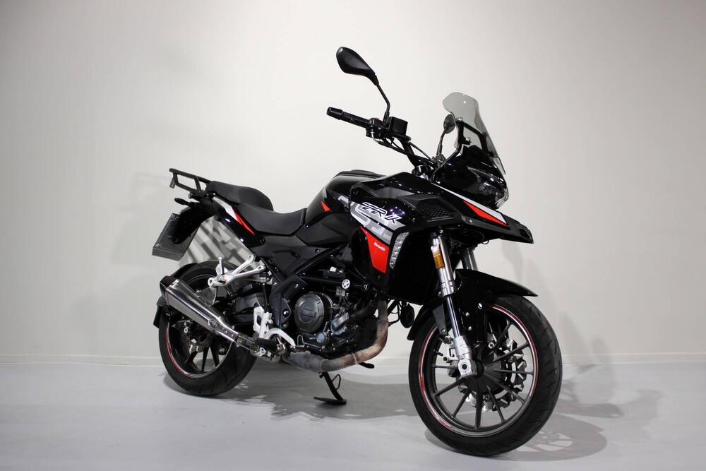 Benelli TRK 251 (2022 - 25) (2)