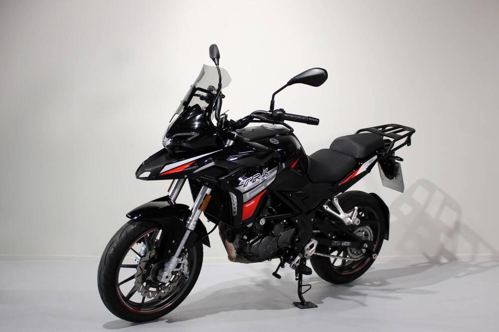 Benelli TRK 251 (2022 - 25) (3)