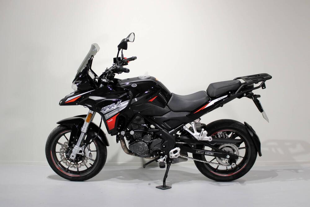 Benelli TRK 251 (2022 - 25) (4)