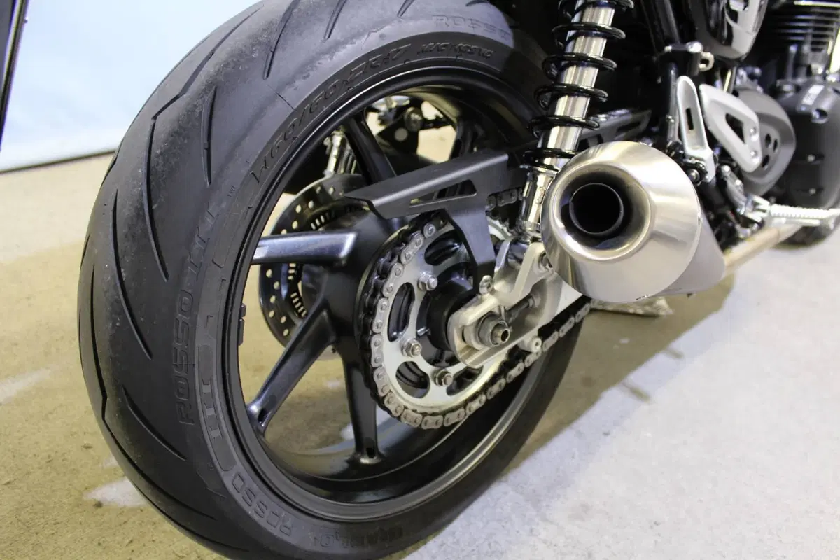 Triumph Speed Twin 1200 (2019 - 20) (6)