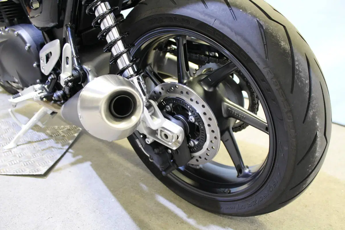 Triumph Speed Twin 1200 (2019 - 20) (15)