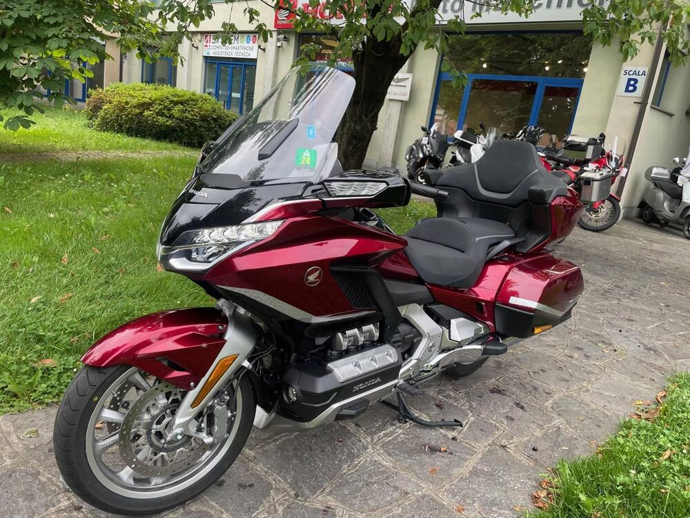 Honda GL 1800 Gold Wing Tour DCT (2021) (2)