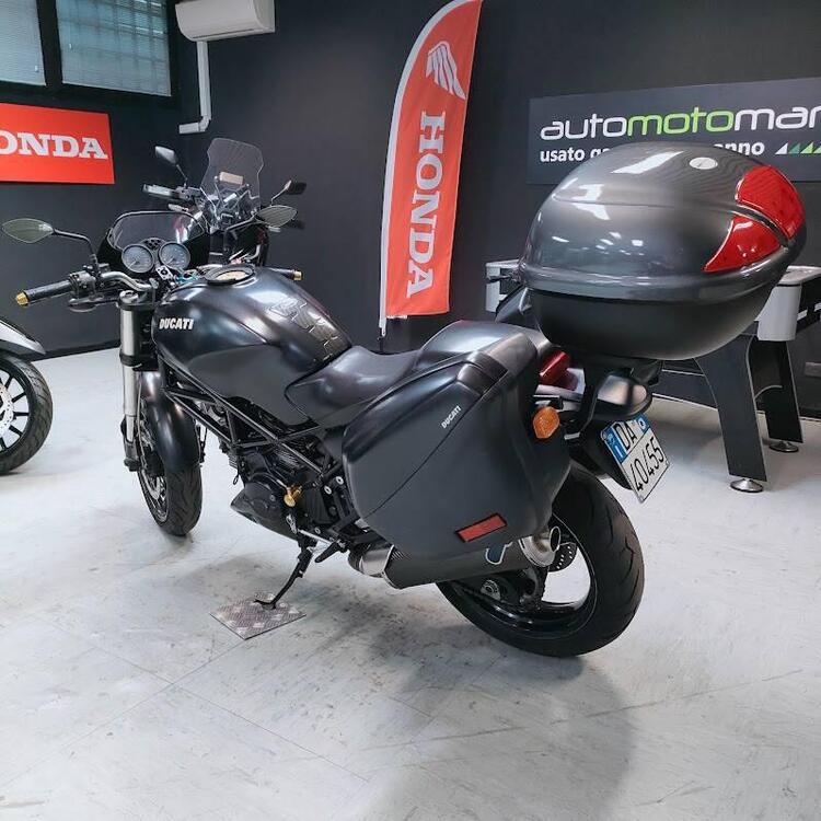 Ducati Monster 695 (2006 - 08) (4)