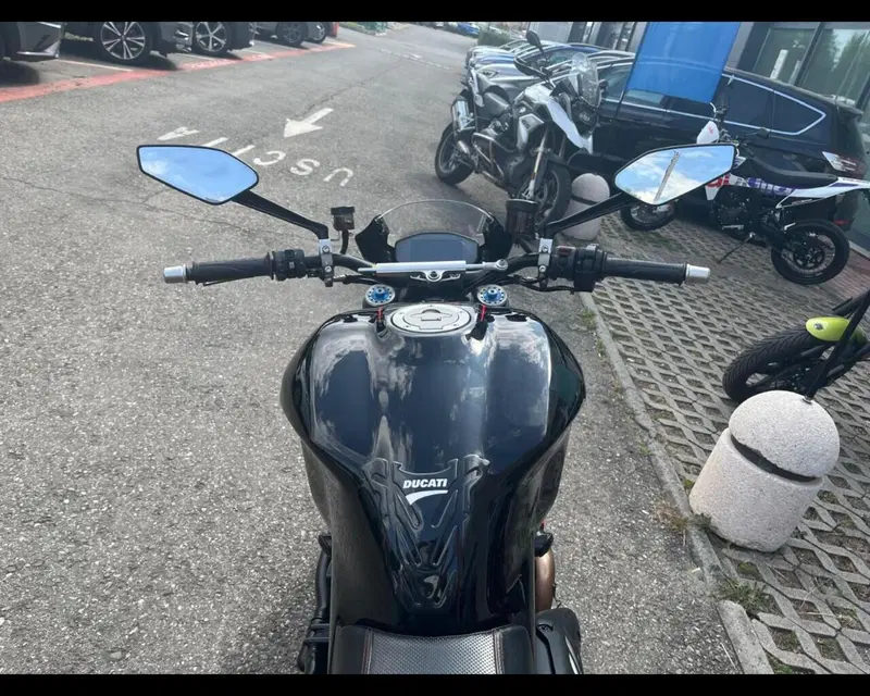 Ducati Monster 1200 R (2016 - 19) (13)