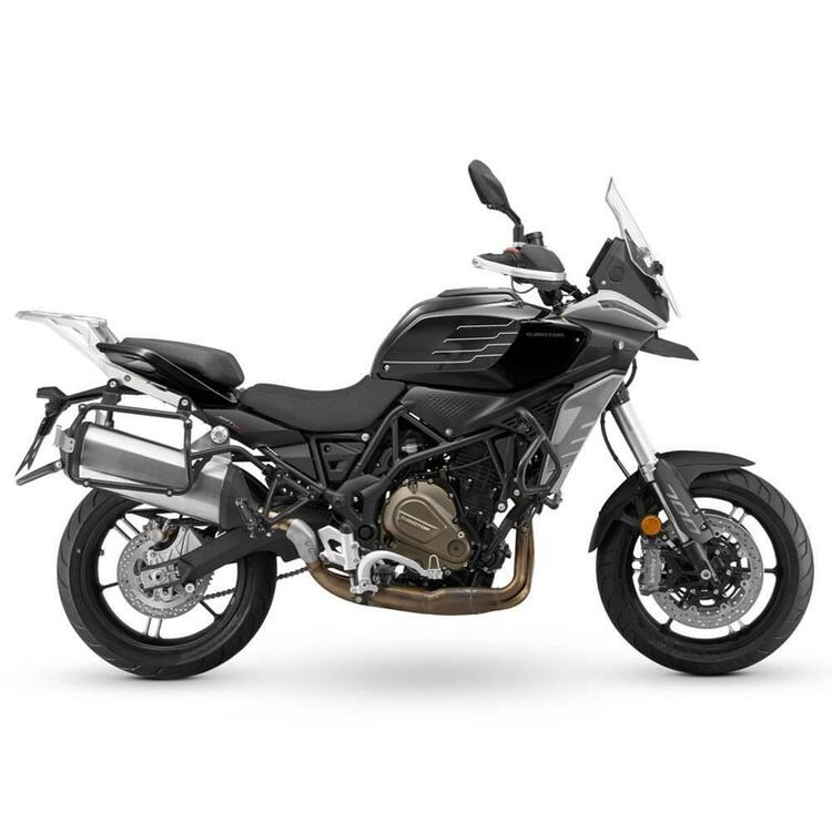 QJ Motor SRT 700 S (2025) (4)