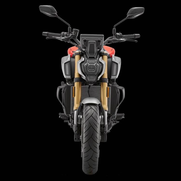 QJ Motor SRK 900 (2025) (3)