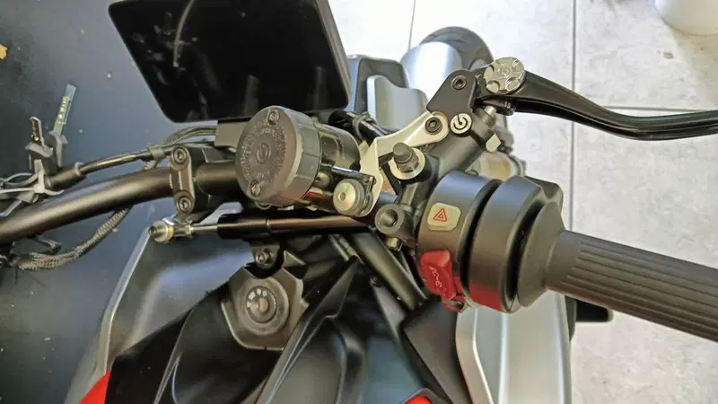 QJ Motor SRK 900 (2025 - 26) (13)