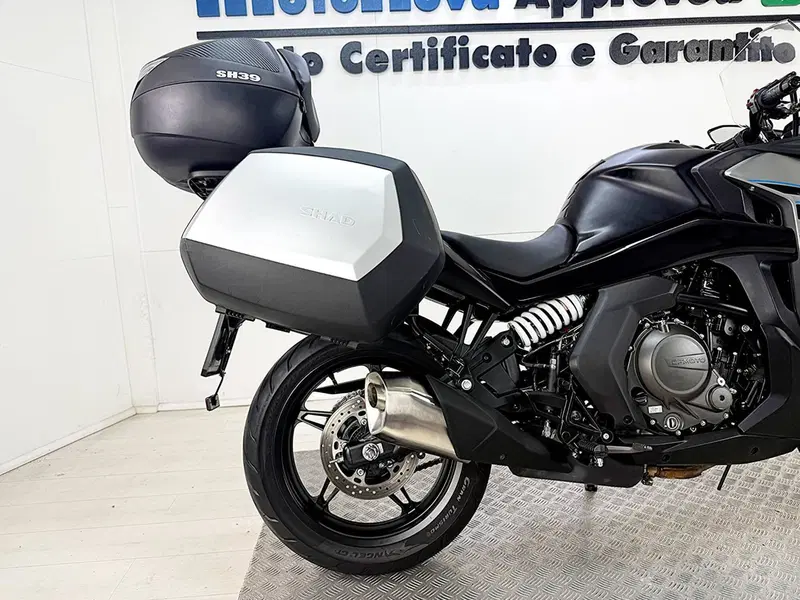 CFMOTO 650GT (2021 - 26) (7)